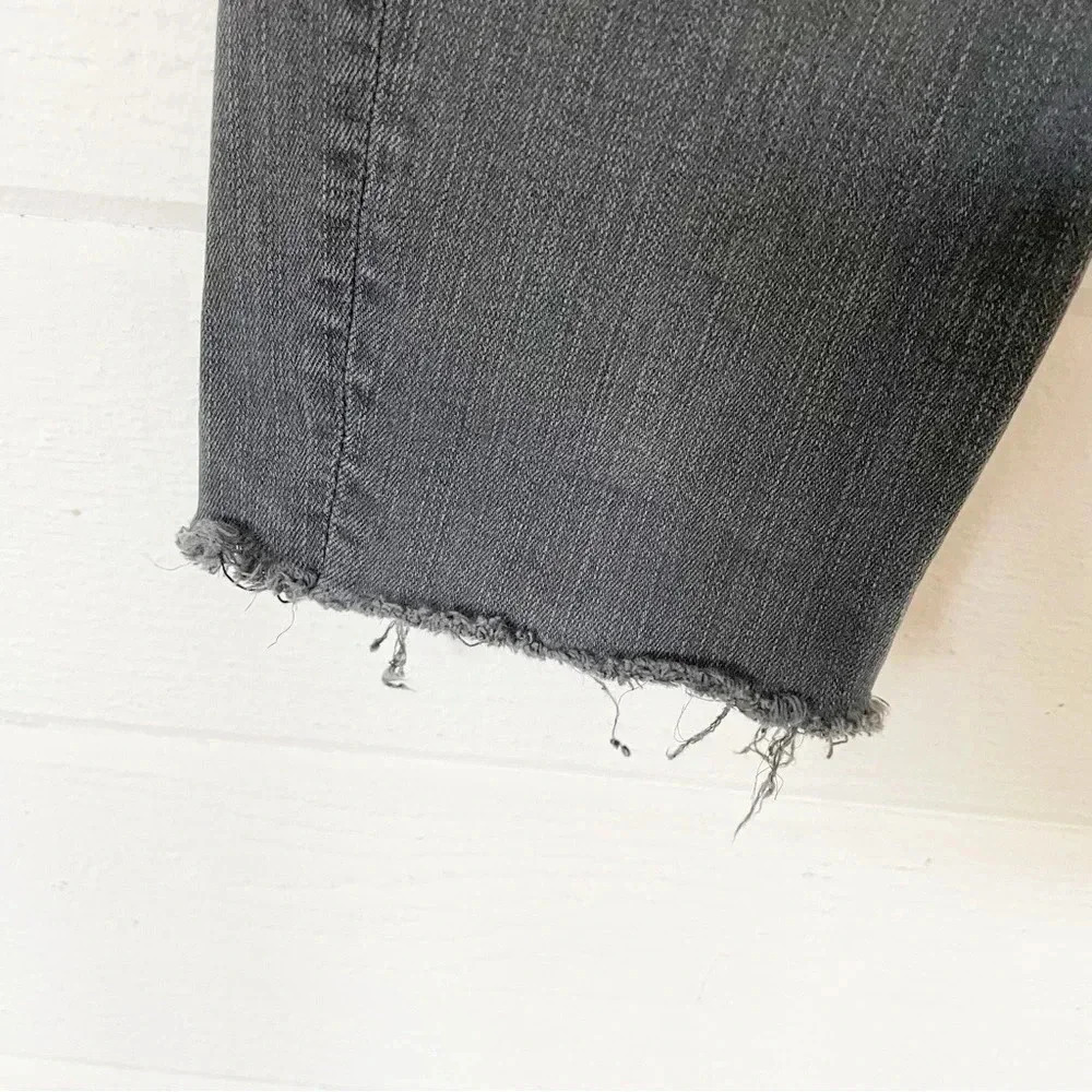 Mother The Looker Ankle Fray Distressed Jeans in Burning Out Lanterns Wash 29 - Picture 6 of 16